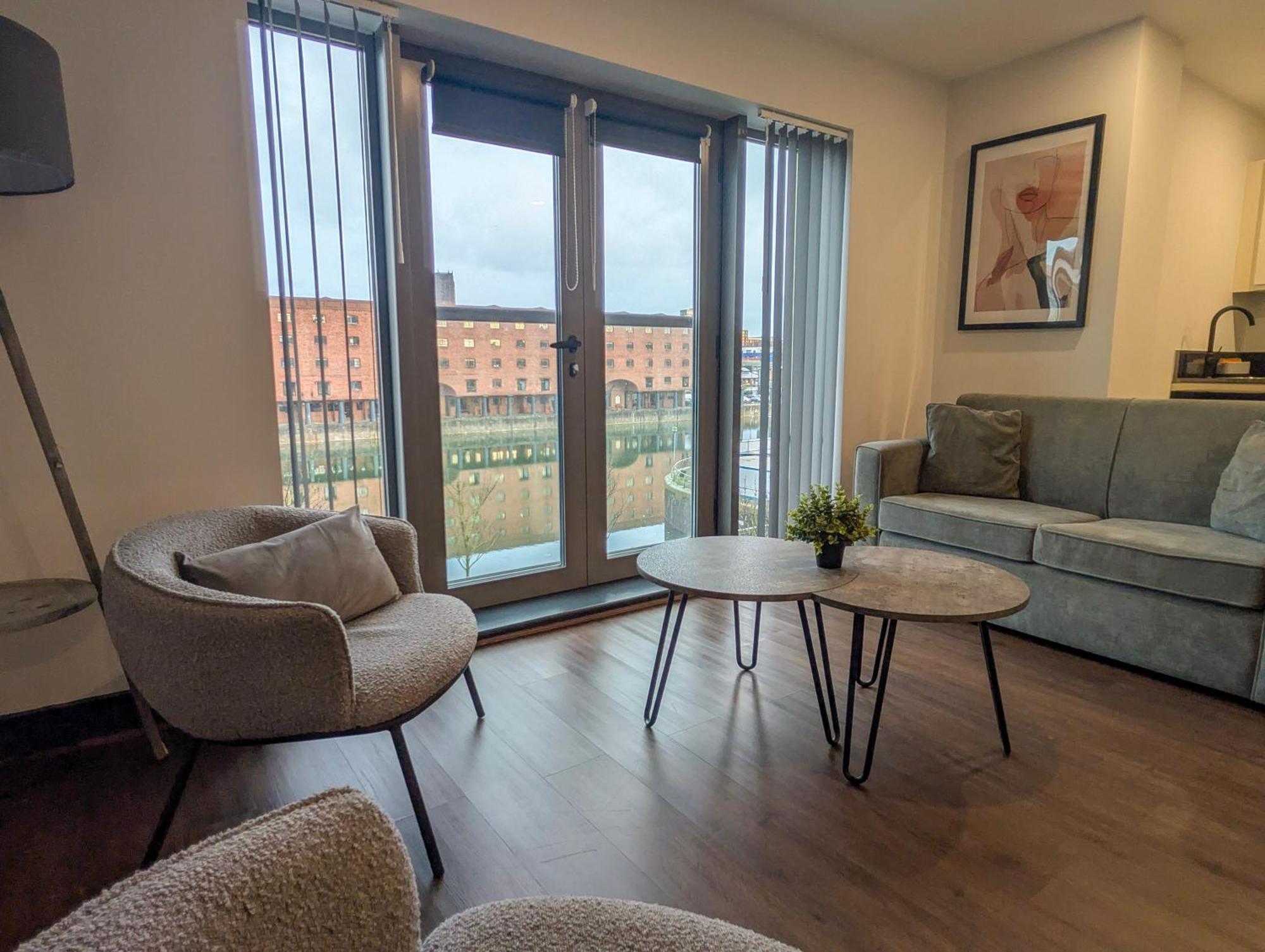 Two-Bedroom Apartment with Two Double Beds and Sofa Bed - Walk-In Shower/Non-Smoking